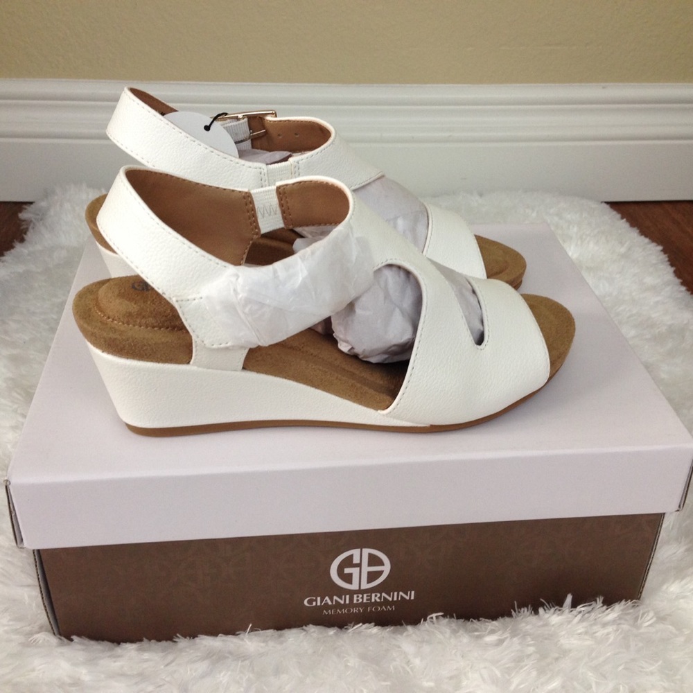 White Giani Bernini Wedge